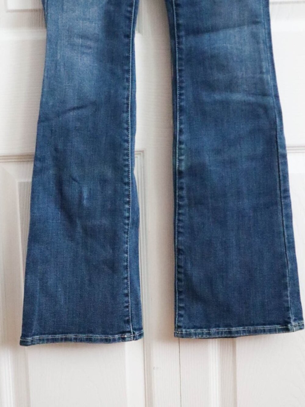 American Eagle Y2K Kick Butt Super Stretch Low Rise Boot Cut Jeans 28" Waist - Picture 3 of 9